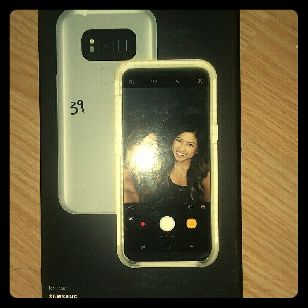Galaxy S8 selfie/ makeup phone case.
